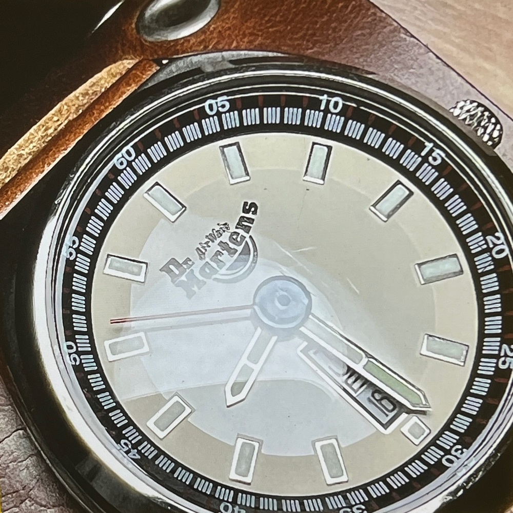 ⌚️ Dr. Martens Vintage Leather Cuff Watch – Timekeeper, Built Like Their Boots - Picture 3 of 6